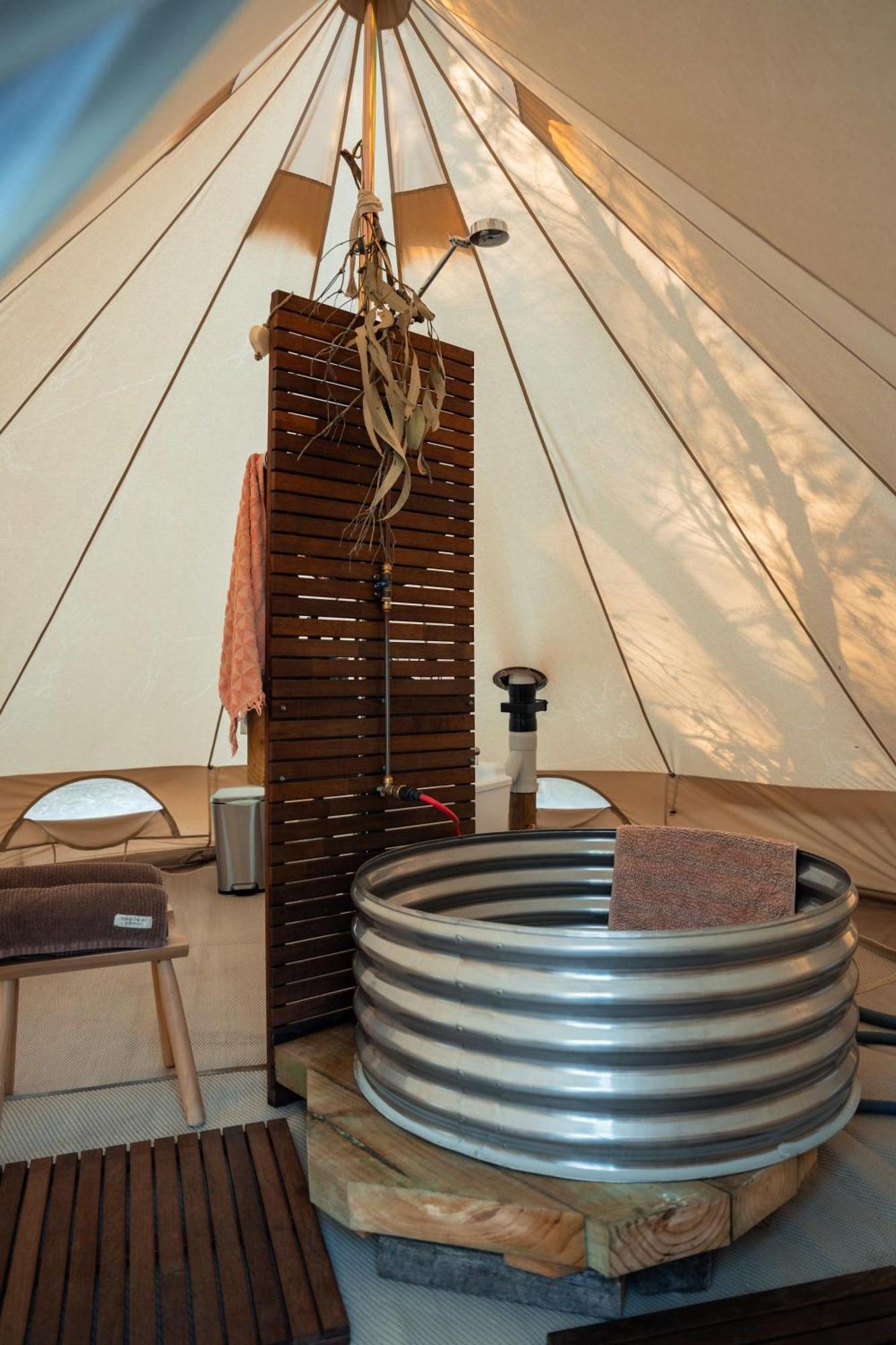 Hotel Numie - Freycinet Peninsula - Glamping - Heated - Waterfront Coles Bay Exterior foto